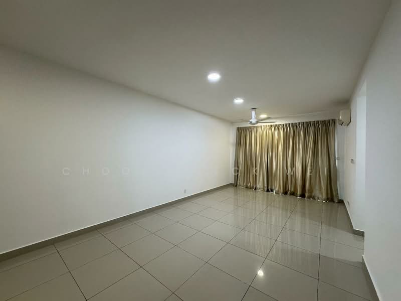 Kondominium untuk Disewa di Ascenda Residence @ Skyarena - Choong Teck Wei - Living Room - PropertyGuru.com.my