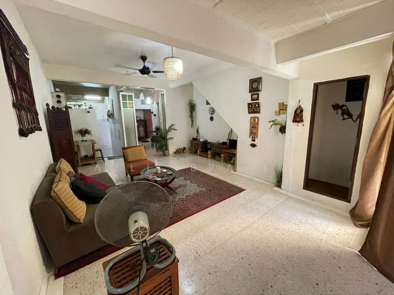2-storey Terraced House for Sale in Wangsa Melawati (Wangsa Maju) - Azli Ibrahim - Living Room - PropertyGuru.com.my