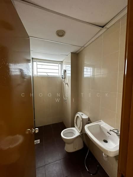 Condominium for Rent at Platinum Lake PV 20 - Choong Teck Wei - Bathroom - PropertyGuru.com.my