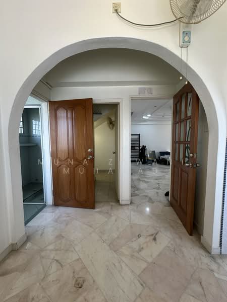 Kondominium untuk Dijual di Awana Puri - Muna Zawani Muhamad - Entrance - PropertyGuru.com.my