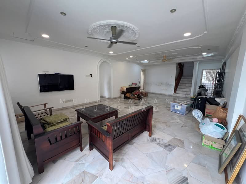 Kondominium untuk Dijual di Awana Puri - Muna Zawani Muhamad - Living Room - PropertyGuru.com.my