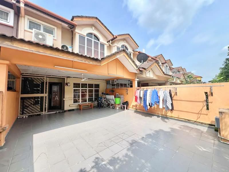 Rumah Teres 2 Tingkat untuk Dijual di Taman Pelangi Semenyih (Semenyih) - Azli Ibrahim - Exterior - PropertyGuru.com.my