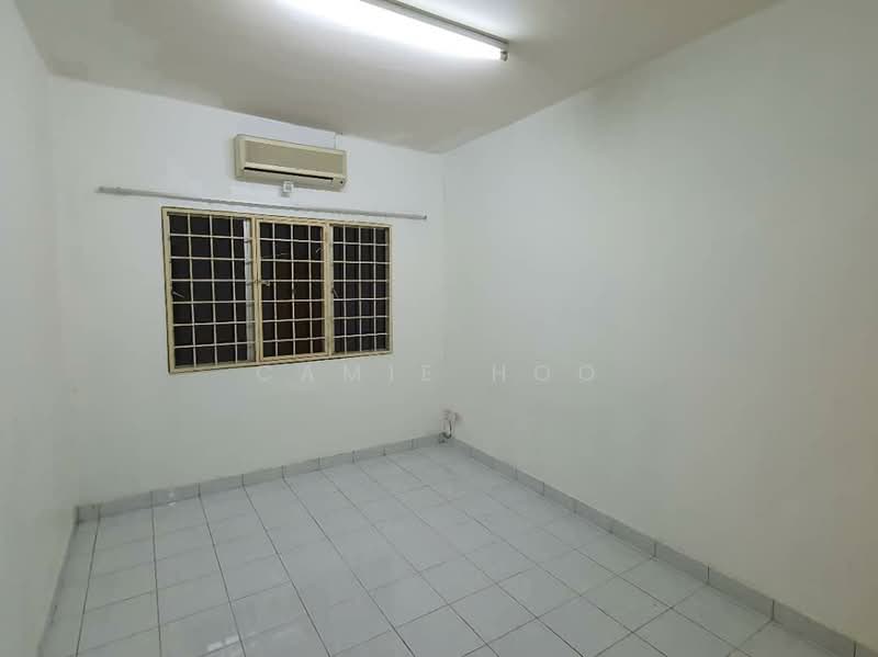 Kondominium untuk Dijual di Oakleaf Park - Camie Hoo - Interior - PropertyGuru.com.my