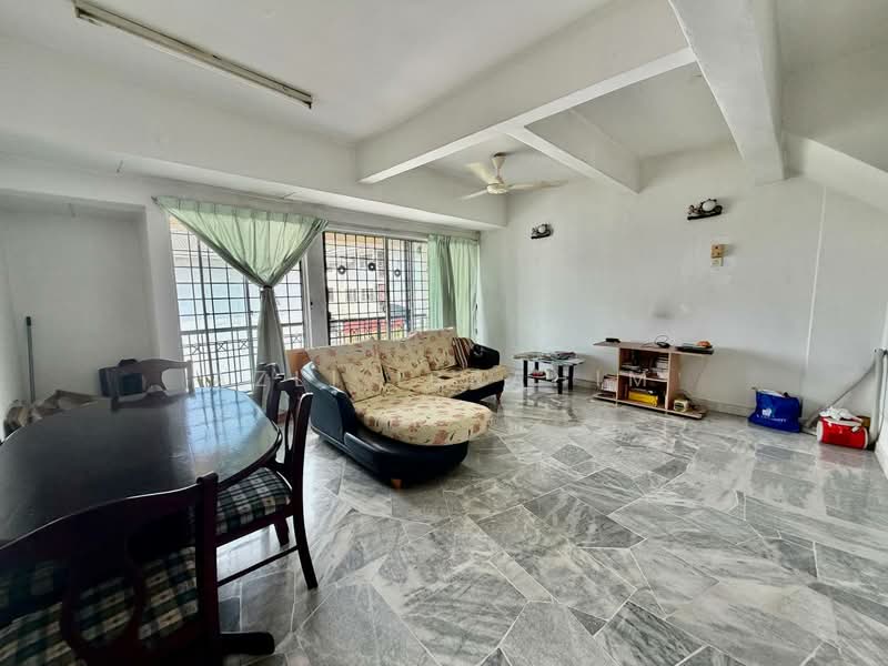 Apartment for Sale at D' Puncak Suasana - Azli Ibrahim - Living Room - PropertyGuru.com.my