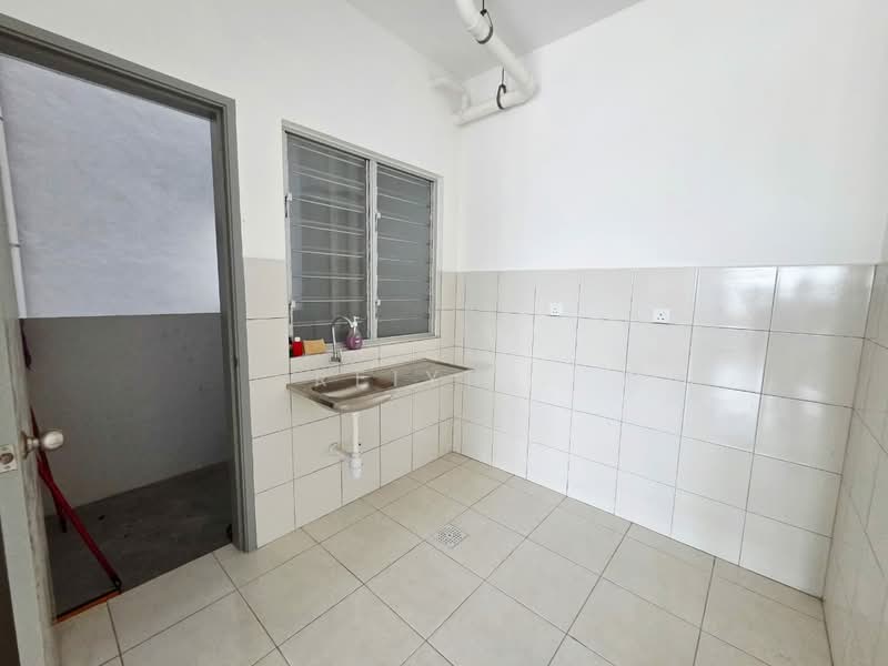 Pangsapuri untuk Dijual di Duta Perintis - Reiyn . - Kitchen - PropertyGuru.com.my