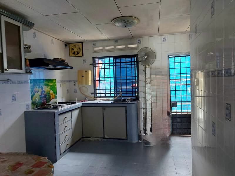 1-storey Terraced House for Rent in Taman Universiti (Skudai) - Jade Gan - Kitchen - PropertyGuru.com.my