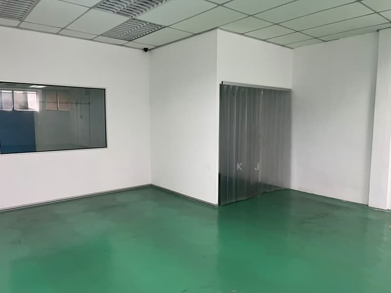 Kilang untuk Dijual di Taman Perindustrian Bukit Serdang (Seri Kembangan) - Kelvin KJ - Interior - PropertyGuru.com.my