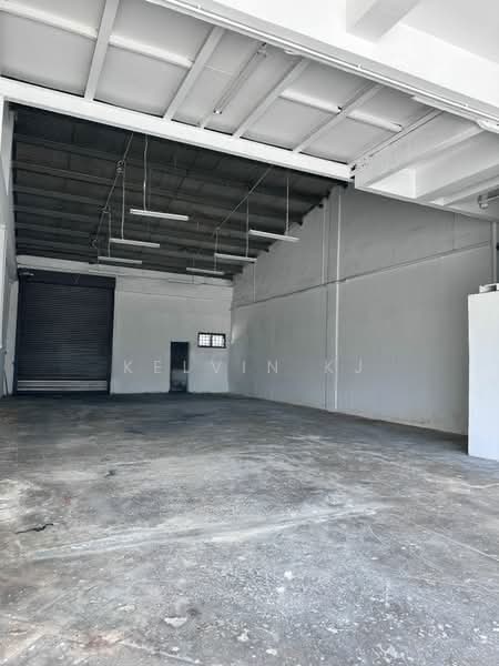 Kilang untuk Dijual di Taman Perindustrian Bukit Serdang (Seri Kembangan) - Kelvin KJ - Interior - PropertyGuru.com.my
