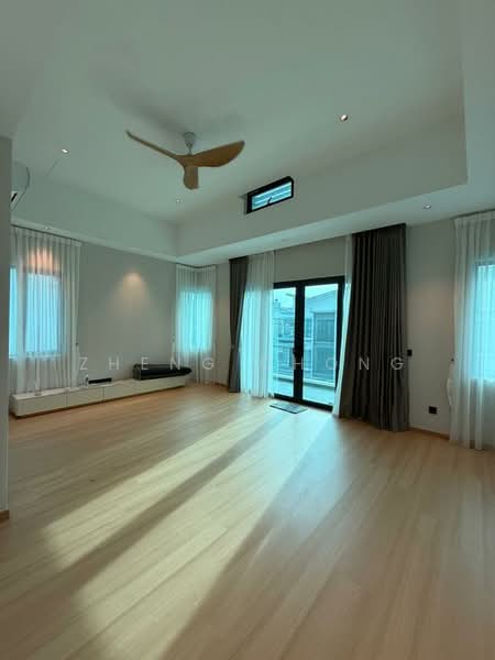 Rumah Banglo untuk Dijual di Taman Sains Selangor (Kota Damansara) - Zheng Chong - Living Room - PropertyGuru.com.my
