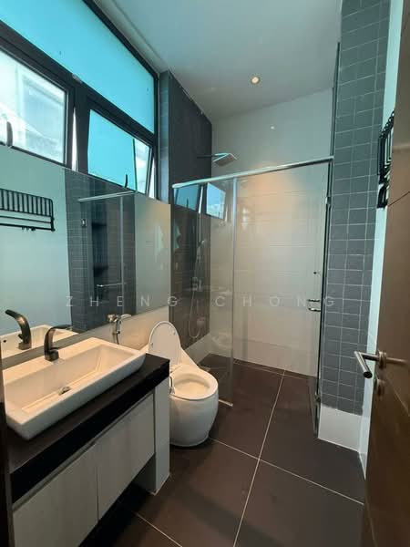 Rumah Banglo untuk Dijual di Taman Sains Selangor (Kota Damansara) - Zheng Chong - Bathroom - PropertyGuru.com.my