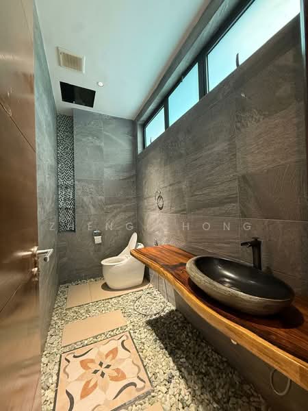 Rumah Banglo untuk Dijual di Taman Sains Selangor (Kota Damansara) - Zheng Chong - Bathroom - PropertyGuru.com.my