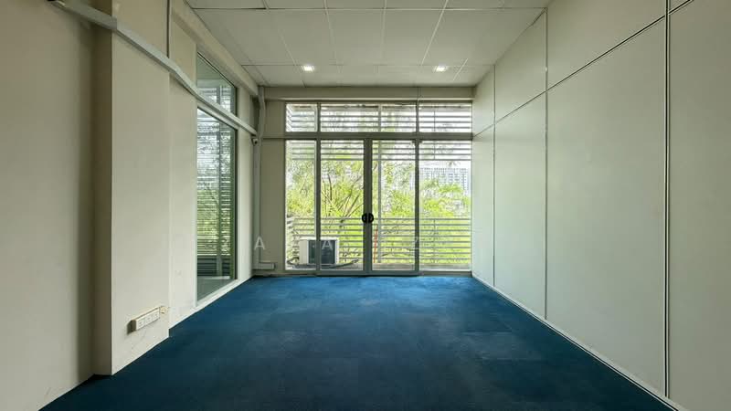 Kedai / Pejabat untuk Disewa di Bukit Jelutong (Shah Alam) - Izzaza Izzati - Balcony - PropertyGuru.com.my