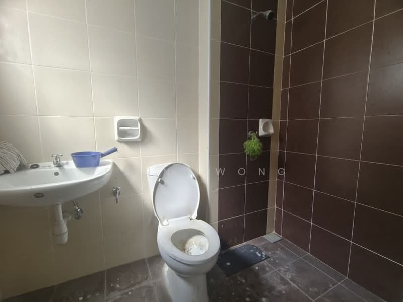 Rumah Teres 2 Tingkat untuk Disewa di Rawang (Selangor) - Danny Wong - Bathroom - PropertyGuru.com.my