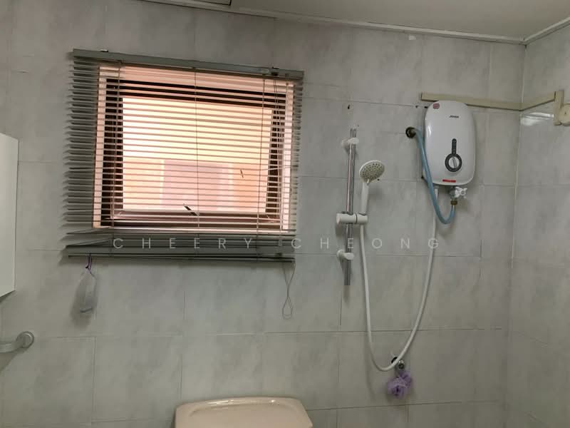 Condominium for Rent at Cypress Condominium - Cheery Cheong - Bathroom - PropertyGuru.com.my