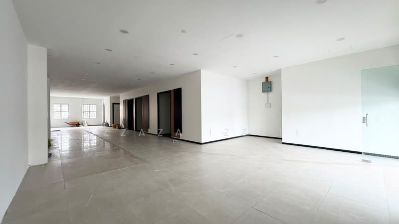 Retail Space for Rent in Bukit Jelutong (Shah Alam) - Izzaza Izzati - Interior - PropertyGuru.com.my