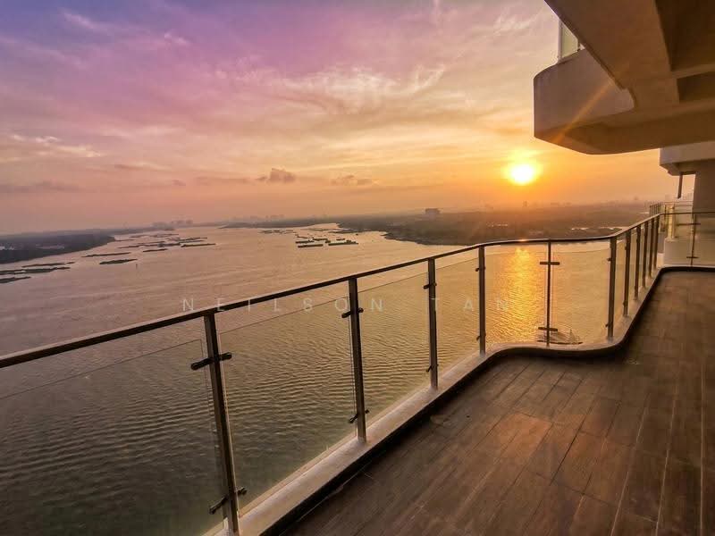 Kondominium untuk Dijual di Lovell @ Country Garden Danga Bay - Neilson Tan - Balcony - PropertyGuru.com.my