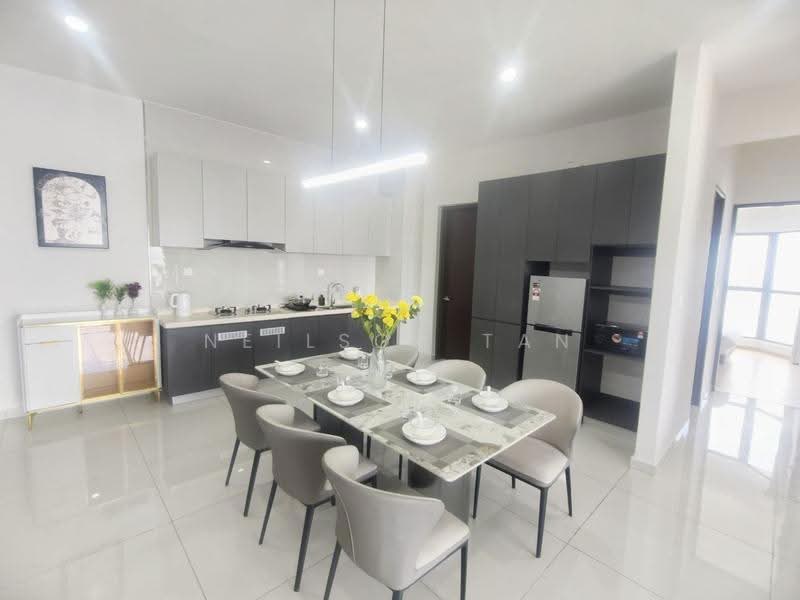 Kondominium untuk Dijual di Lovell @ Country Garden Danga Bay - Neilson Tan - Kitchen - PropertyGuru.com.my