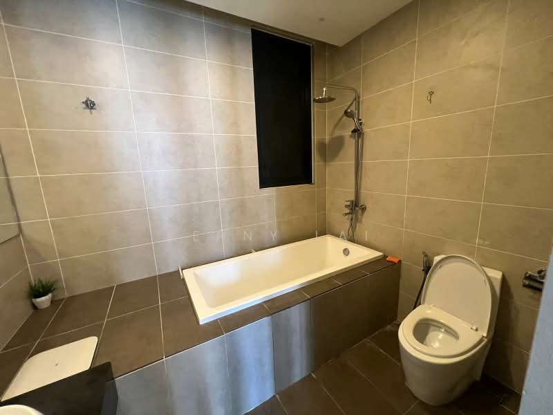 Service Residence for Sale at KL Gateway Residences - Kenny Lai - Bathroom - PropertyGuru.com.my