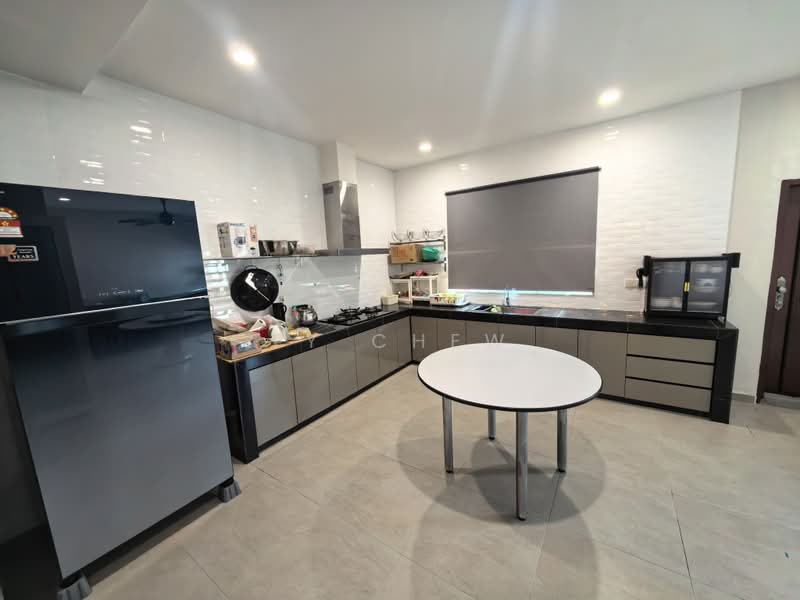 Semi-Detached House for Rent in Ambang Botanic (Klang) - TY Chew - Kitchen - PropertyGuru.com.my