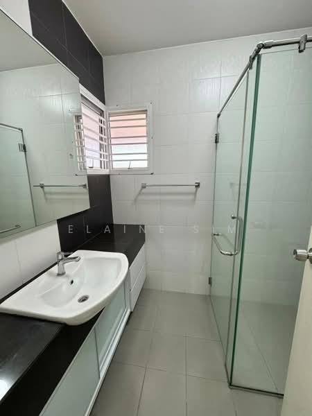 2-storey Terraced House for Sale in Taman Seri Austin (Tebrau) - Elaine Sim - Bathroom - PropertyGuru.com.my