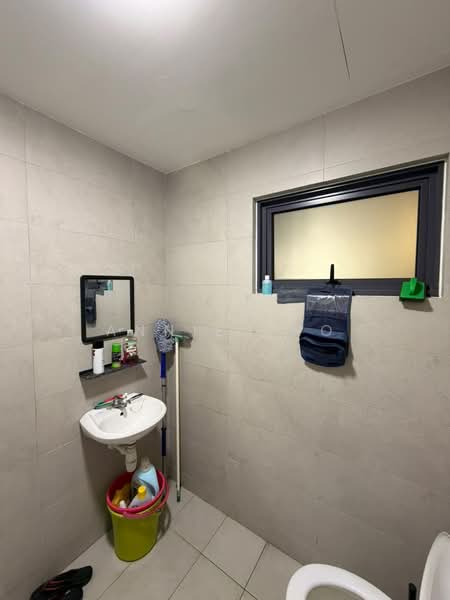 Servis Apartment untuk Disewa di Sunsuria Forum - Annie Kho - Bathroom - PropertyGuru.com.my