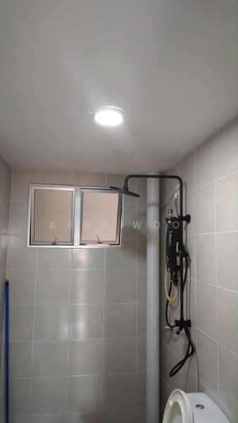 Flat for Rent at PANGSAPURI IRINA - Abby Woo - Bathroom - PropertyGuru.com.my