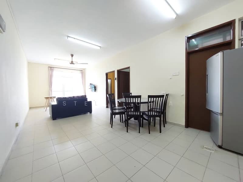 Pangsapuri untuk Disewa di Lake View Suites - Stella Chia - Living Room - PropertyGuru.com.my