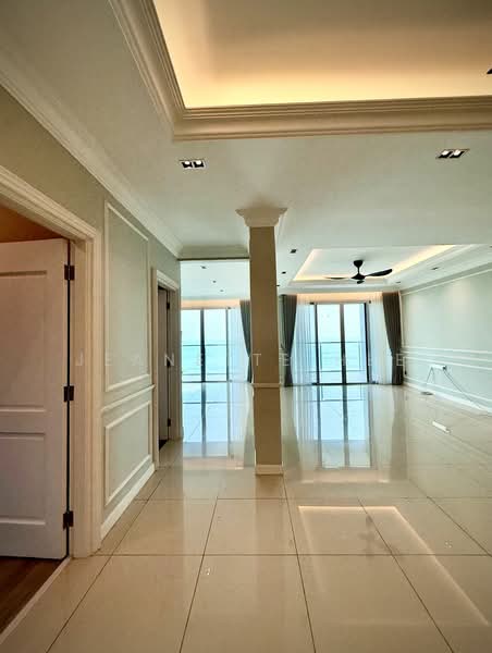 Kondominium untuk Dijual di 10 Island Resort - Jeanette Hee - Living Room - PropertyGuru.com.my