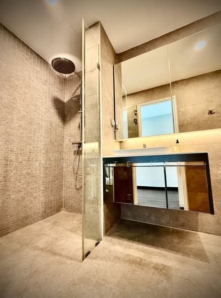 Kondominium untuk Dijual di 10 Island Resort - Jeanette Hee - Bathroom - PropertyGuru.com.my