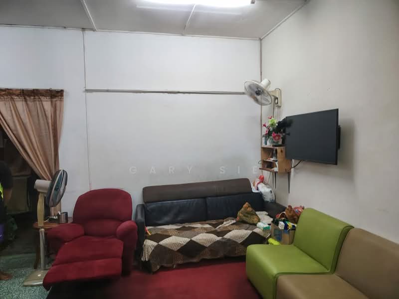 1-storey Terraced House for Sale in Taman Setapak (Setapak) - Gary Sie - Living Room - PropertyGuru.com.my
