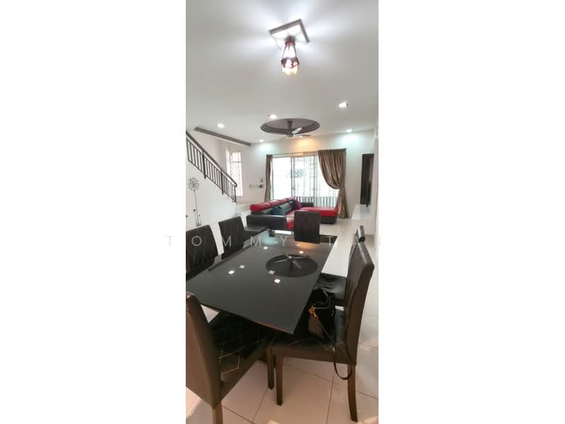 Rumah Teres 2 Tingkat untuk Dijual di Taman Setia Indah (Tebrau) - Tommy Tai - Living Room - PropertyGuru.com.my