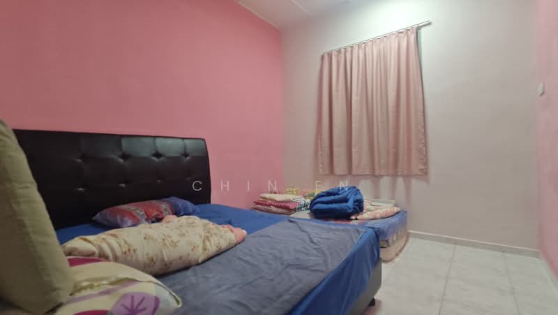 Rumah Teres 1 Tingkat untuk Dijual di Taman Cheng Ria (Bertam) - CHIN FN - Bedroom - PropertyGuru.com.my