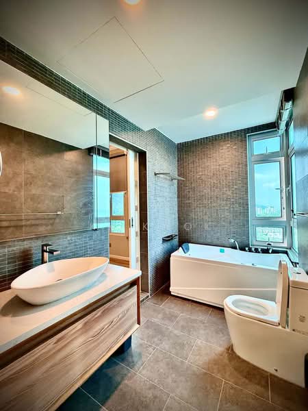 Condominium for Sale at 10 Island Resort - KK Kwok - Bathroom - PropertyGuru.com.my