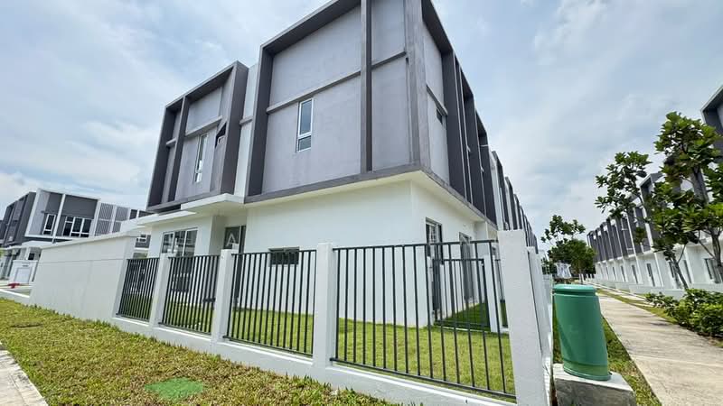 2-storey Terraced House for Sale in Bandar Tasik Puteri (Rawang) - Jack Cheng - Exterior - PropertyGuru.com.my