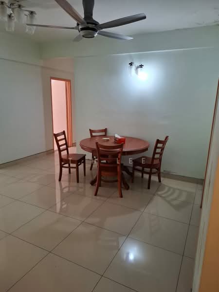 Pangsapuri untuk Dijual di Pelangi Heights - T.H Lee - Dining Room - PropertyGuru.com.my