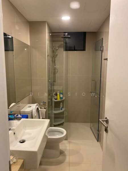 Servis Apartment untuk Dijual di United Point (Residensi Berpadu) - Dino Siow - Bathroom - PropertyGuru.com.my