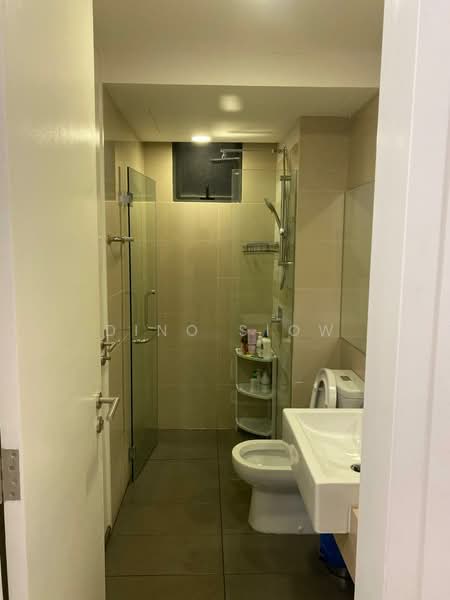 Servis Apartment untuk Dijual di United Point (Residensi Berpadu) - Dino Siow - Bathroom - PropertyGuru.com.my