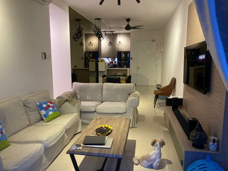 Servis Apartment untuk Dijual di United Point (Residensi Berpadu) - Dino Siow - Living Room - PropertyGuru.com.my