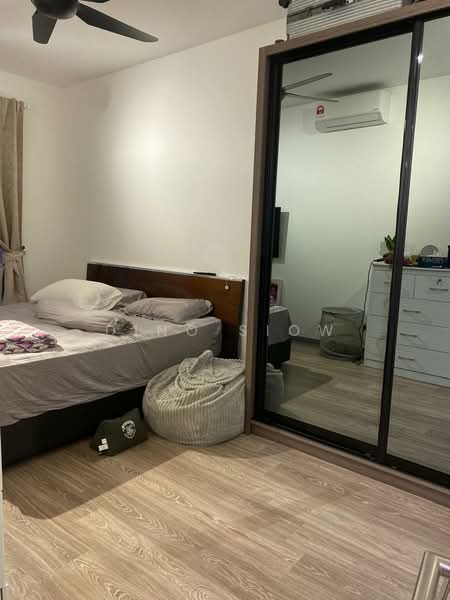 Servis Apartment untuk Dijual di United Point (Residensi Berpadu) - Dino Siow - Bedroom - PropertyGuru.com.my