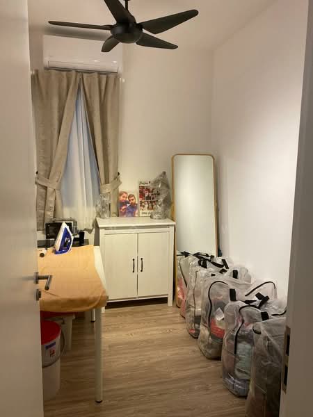 Servis Apartment untuk Dijual di United Point (Residensi Berpadu) - Dino Siow - Interior - PropertyGuru.com.my