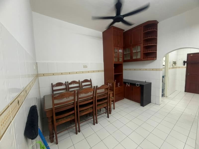 Rumah Teres 2 Tingkat untuk Dijual di Taman Velox (Rawang) - Jack Cheng - Dining Room - PropertyGuru.com.my