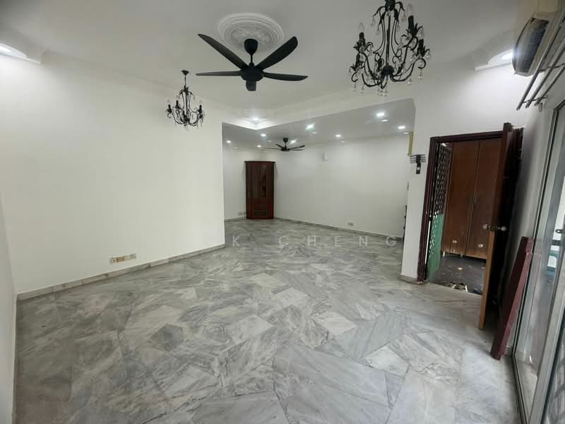 Rumah Teres 2 Tingkat untuk Dijual di Taman Velox (Rawang) - Jack Cheng - Living Room - PropertyGuru.com.my