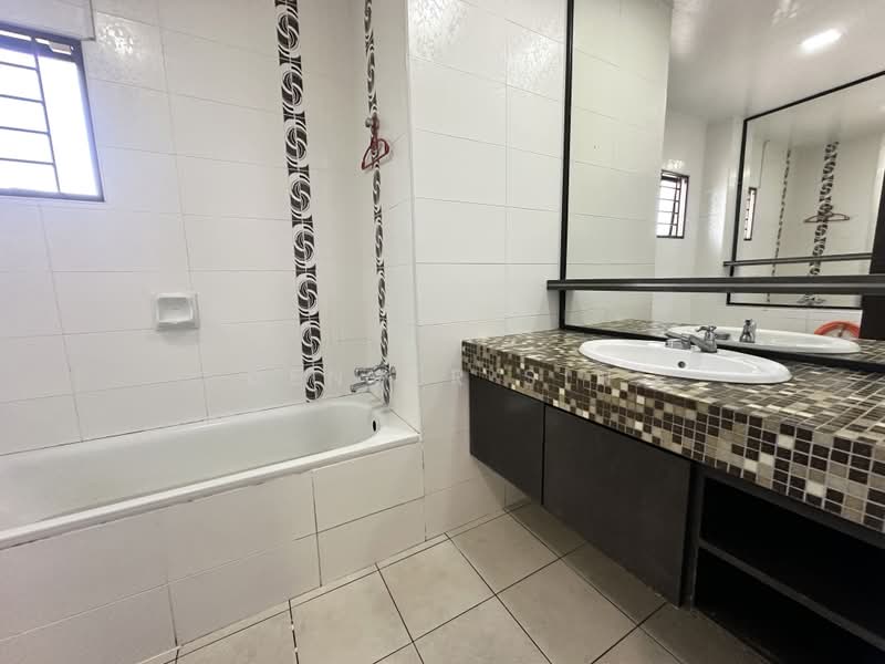 Semi-Detached House for Sale in Bandar Sungai Long (Selangor) - Denver Sin - Bathroom - PropertyGuru.com.my