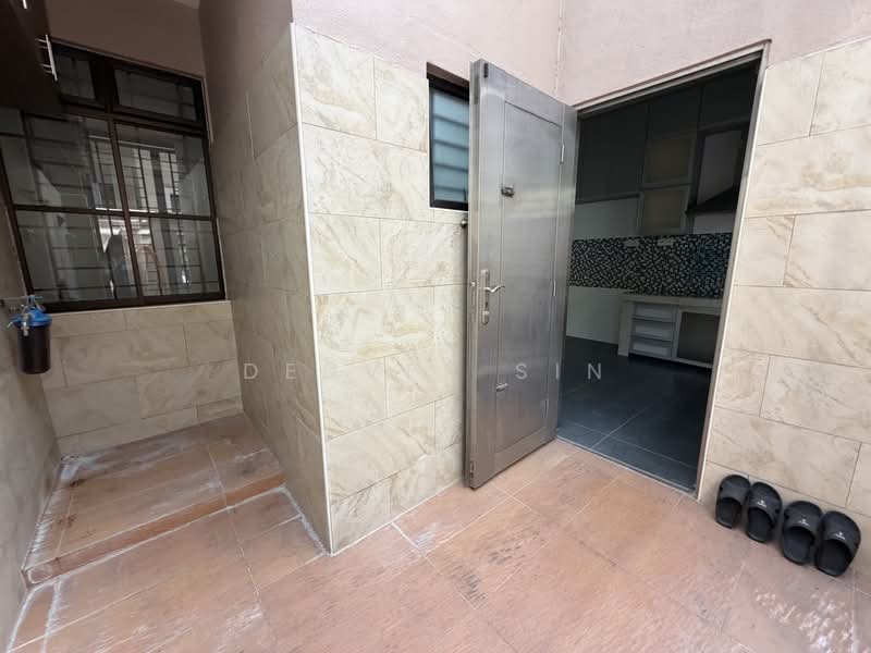 Semi-Detached House for Sale in Bandar Sungai Long (Selangor) - Denver Sin - Kitchen - PropertyGuru.com.my
