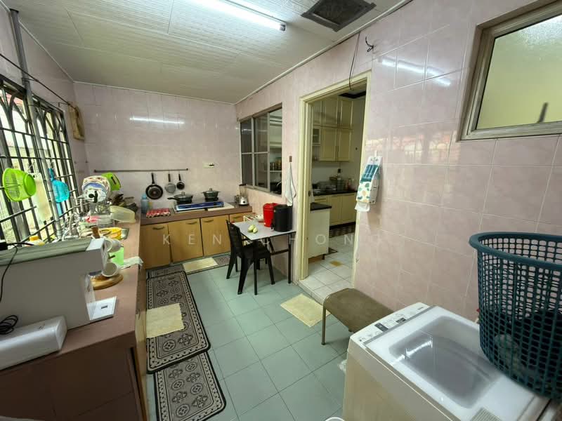 2-storey Terraced House for Sale in Bukit Rahman Putra (Sungai Buloh) - Ken Chong - Kitchen - PropertyGuru.com.my