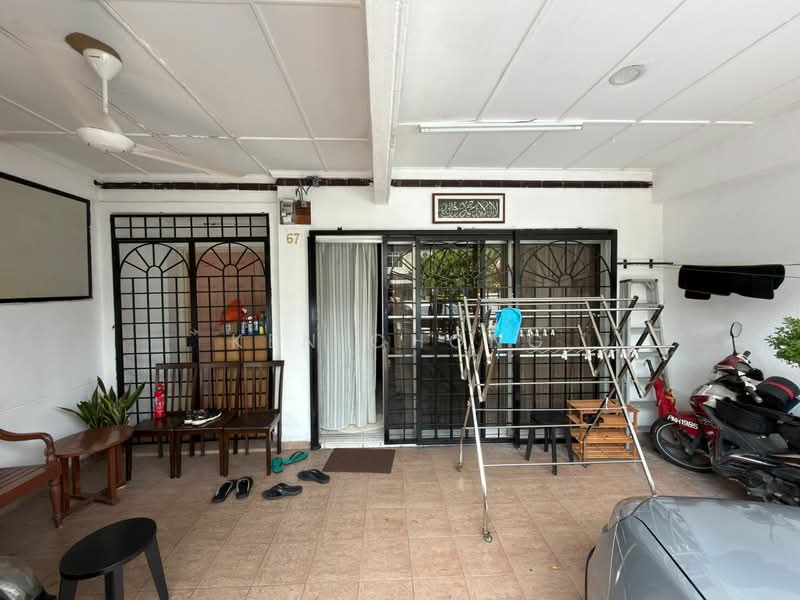 2-storey Terraced House for Sale in Bukit Rahman Putra (Sungai Buloh) - Ken Chong - Exterior - PropertyGuru.com.my