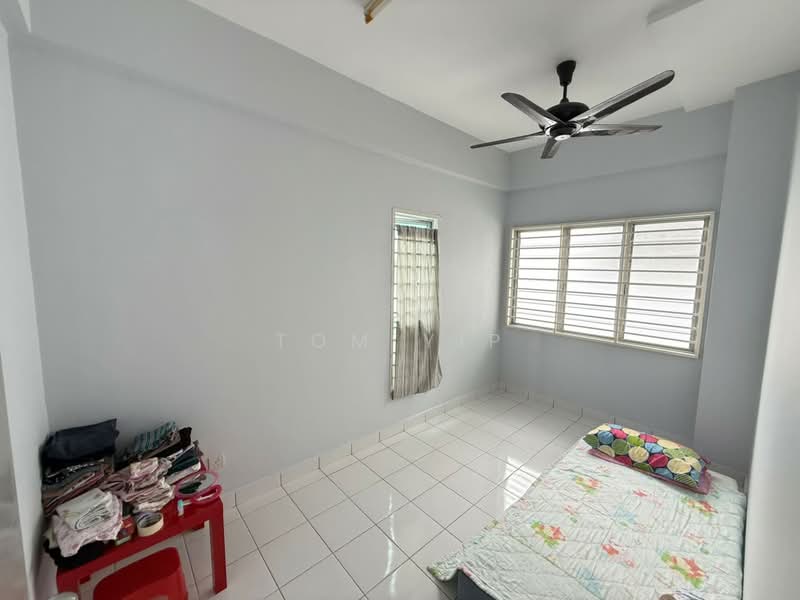 2-storey Terraced House for Sale in Subang Bestari (Shah Alam) - Tom Yip - Bedroom - PropertyGuru.com.my