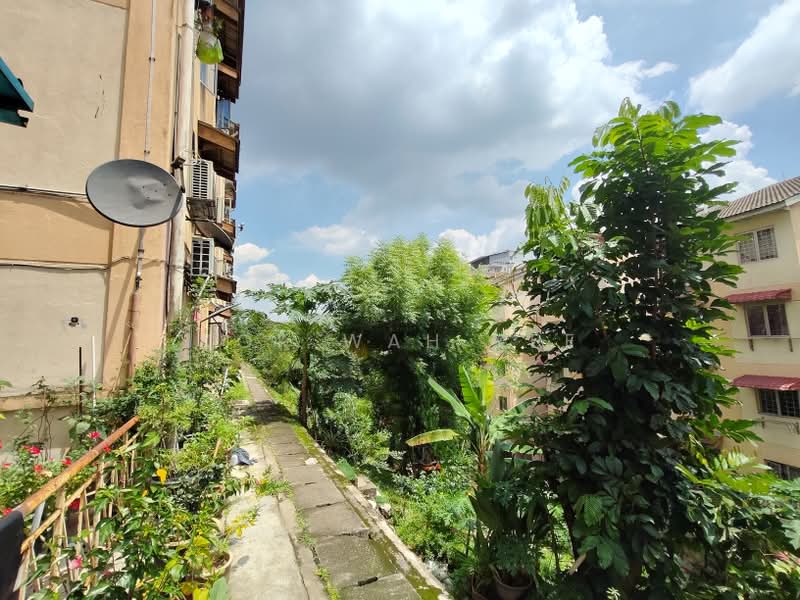 Pangsapuri untuk Dijual di saujana apartment - Kok Wah Yee - Exterior - PropertyGuru.com.my