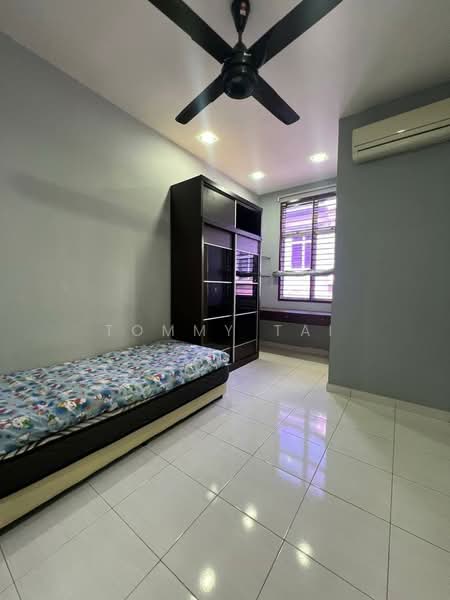 Rumah Teres 2 Tingkat untuk Dijual di Taman Setia Indah (Tebrau) - Tommy Tai - Bedroom - PropertyGuru.com.my