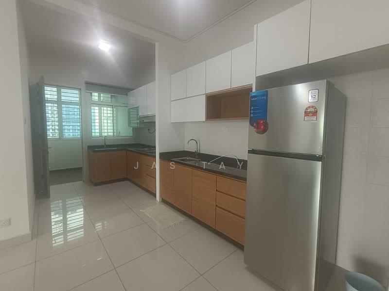 Service Residence for Sale at Skysuites @ Meldrum Hills - Jas Tay - Kitchen - PropertyGuru.com.my